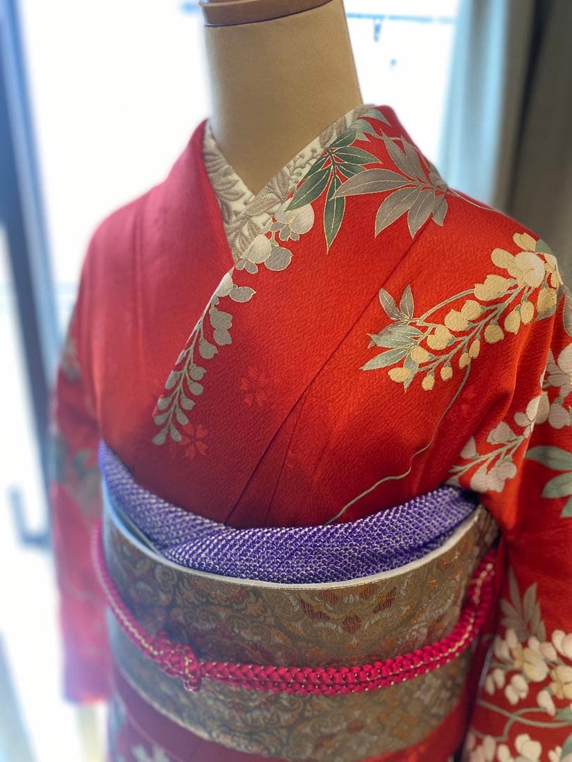振袖 赤と黒 花柄　振袖&帯&帯揚げ&帯締め4点セット成人式　結婚式　卒業式