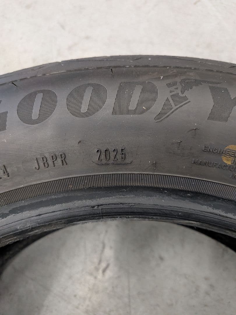 タイヤ・ホイール Goodyear assurance triplemax2 195/60r16