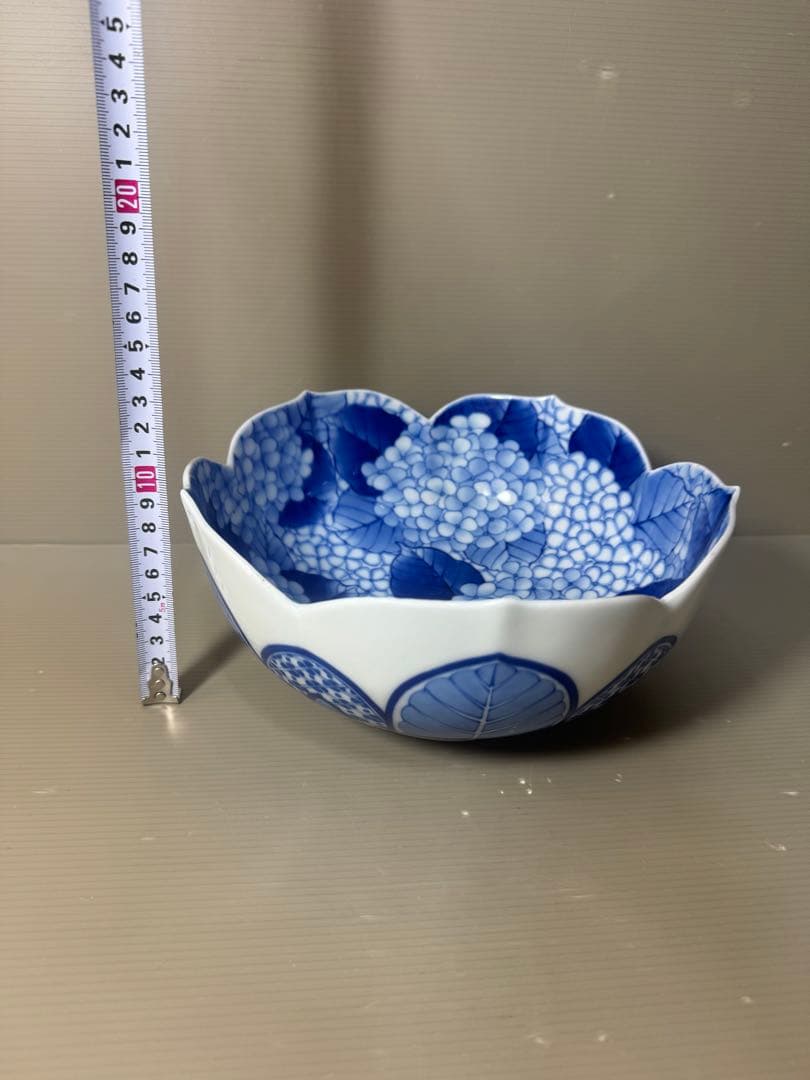 2599 香蘭社　紫楊柄　果実文　花型　深鉢　時代物