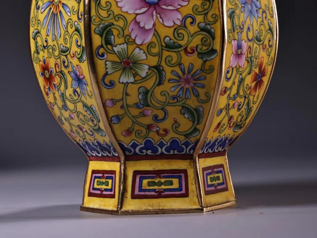 中国古美術・旧藏銅胎鎏金エナメル彩花瓶・珐琅彩・純銅・純手描き・箱付き・文房置物