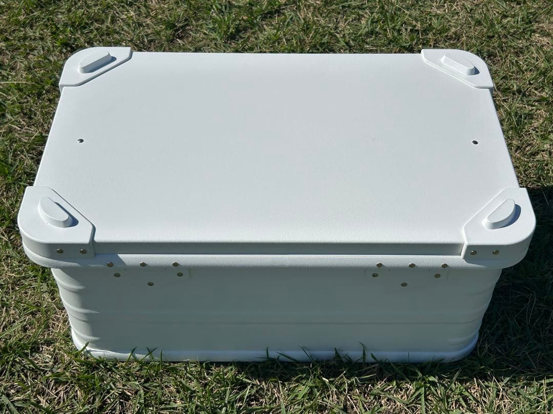マットホワイト　スタッキング コンテナボックス　30l アウトドア　限定1点