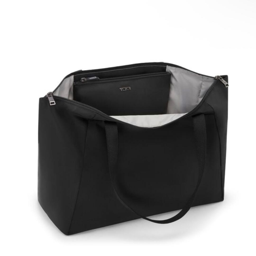 【新品】ジャスト・イン・ケース・ミ ディアム・トート