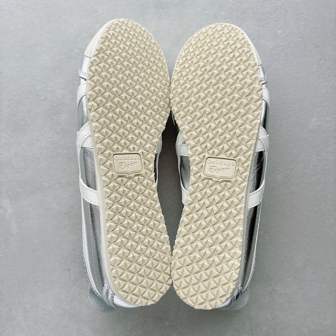 未使用　Onitsuka Tiger MEXICO 66 SILVER