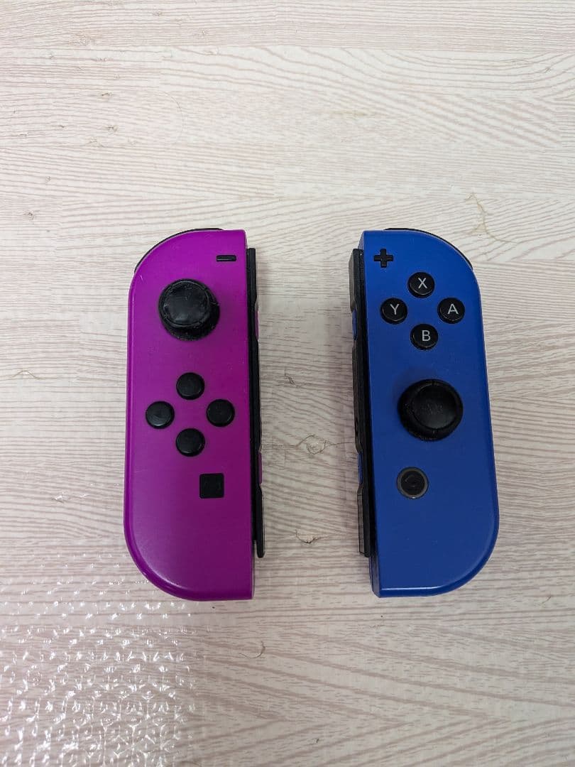 Nintendo Switch 本体 ジョイコン4色　グリーン/レッド ほか