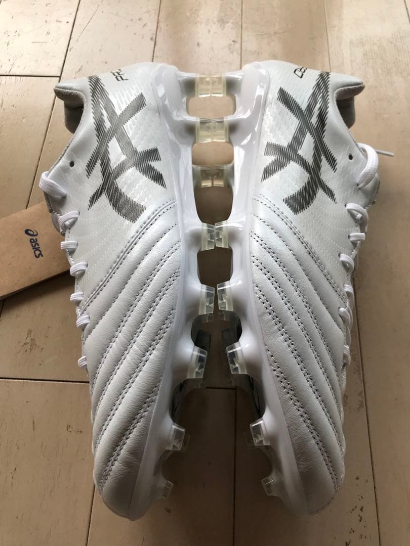 DSライトXフライプロ2 白×黒　26.5㎝　新品。