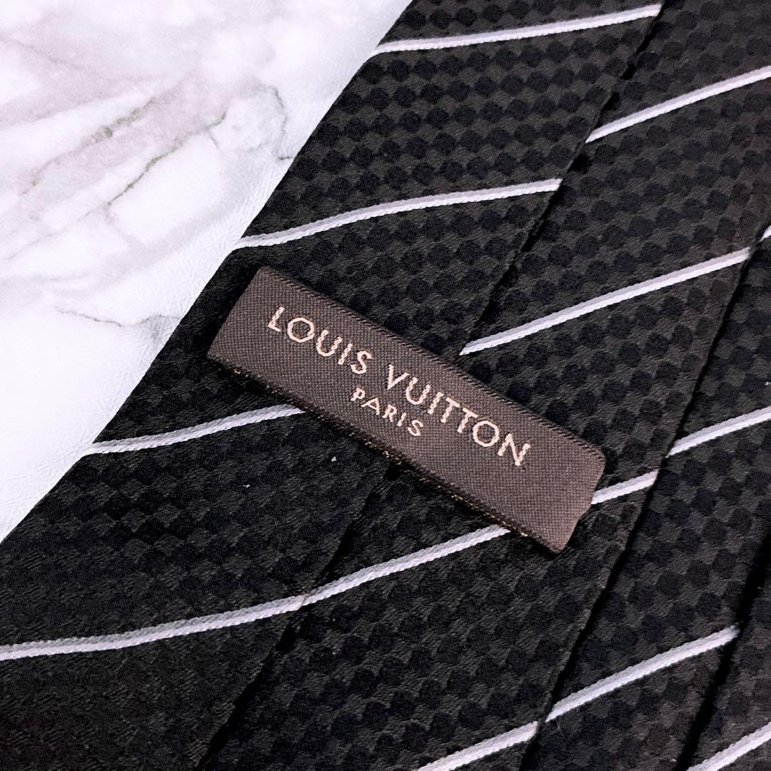 ✨未使用クラス✨ルイヴィトン　マイクロダミエ　ストライプ① LVロゴ　ネクタイ