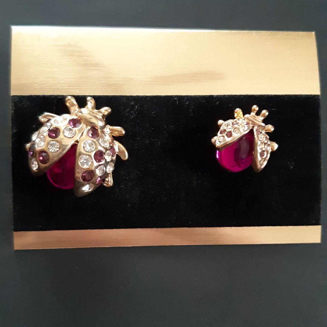 コスチュームジュエリー／ピンパッジ／アールヌーボー