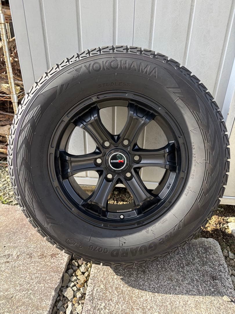 265/70/17 スタッドレスタイヤセット