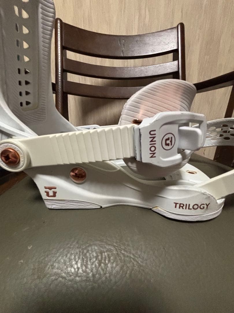 UNION TRILOGY スノーボードビンディング ホワイト