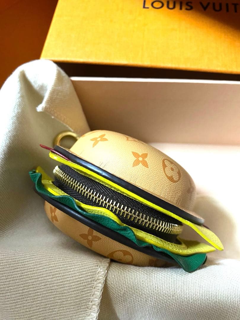 ヴィトン　バッグチャーム　ハンバーガー
