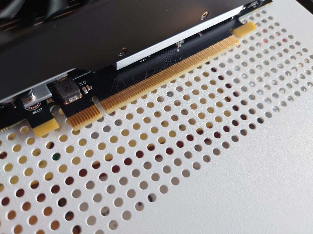 MSI 3050 6GB LP ロープロファイル