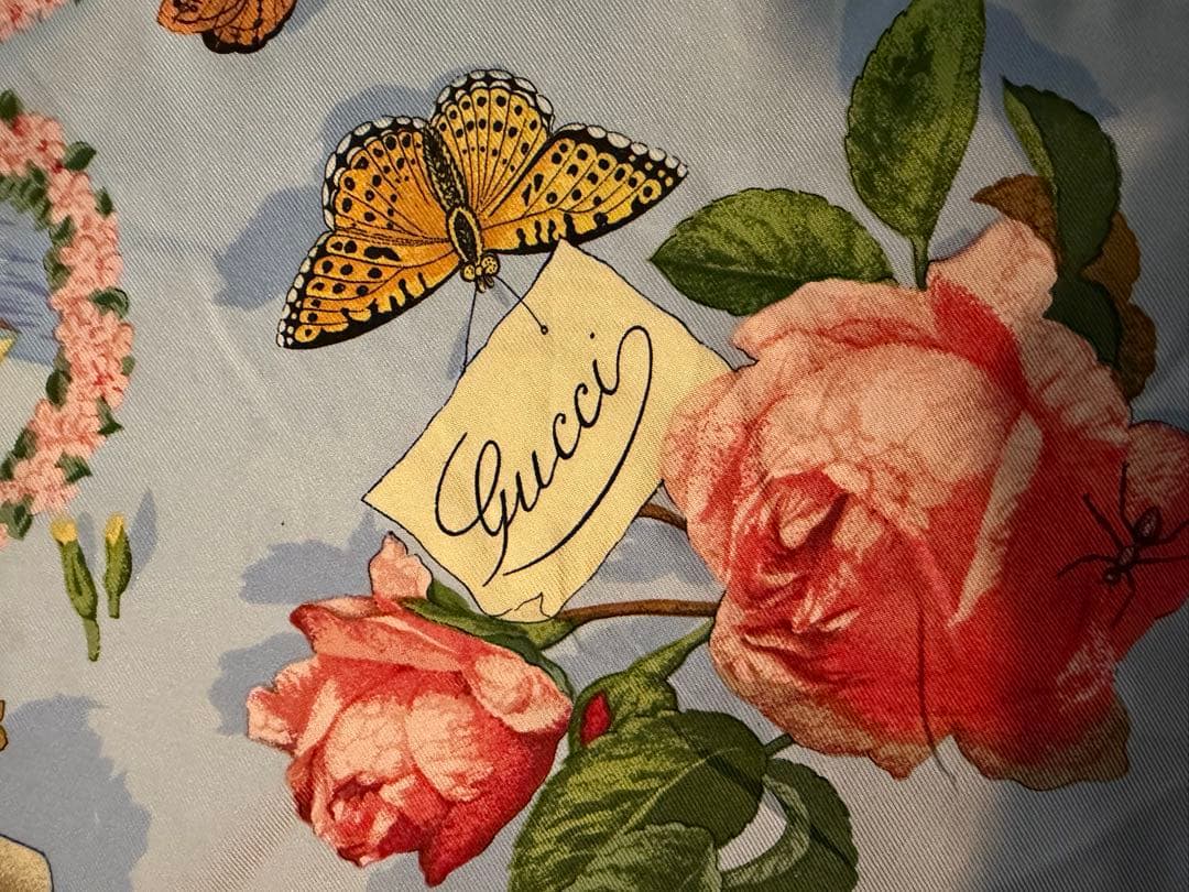 GUCCI 花柄 昆虫　大判　シルクスカーフ