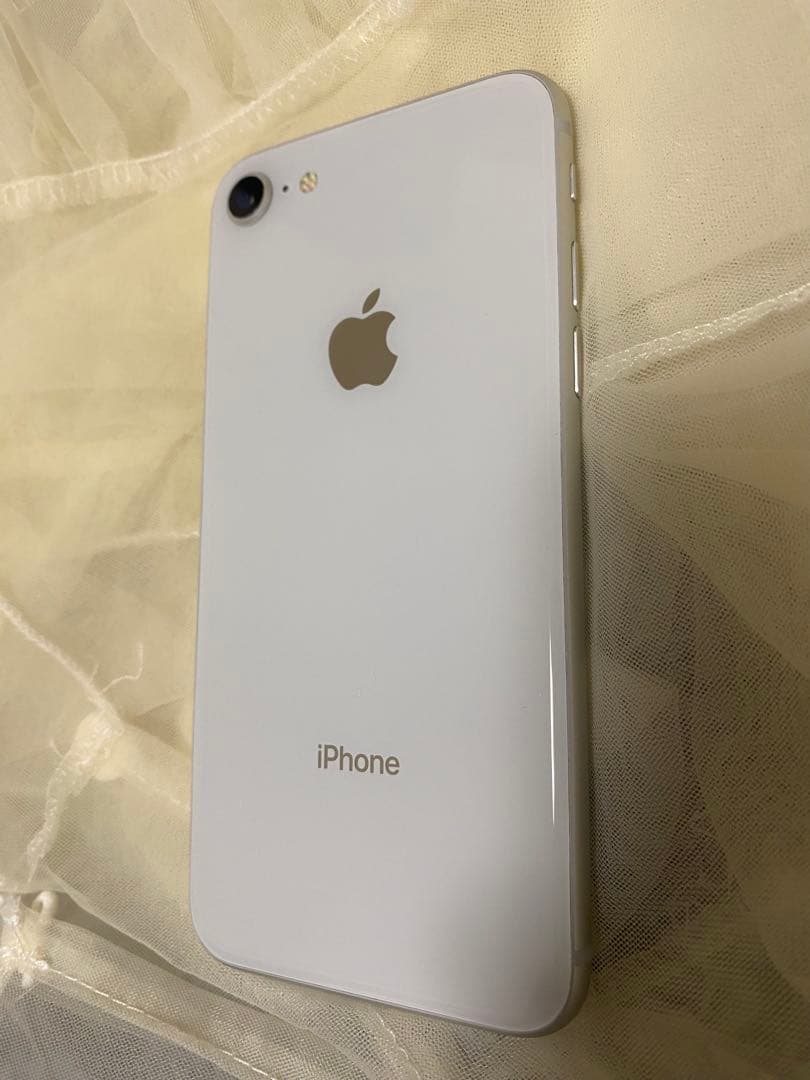 Apple iPhone8 ホワイト 本体