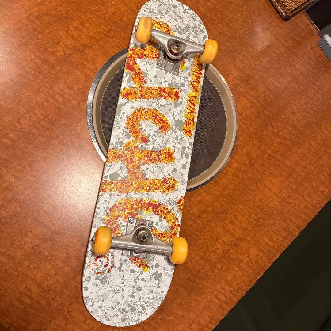 AMMY WINTER スプラッターデザイン スケートボード