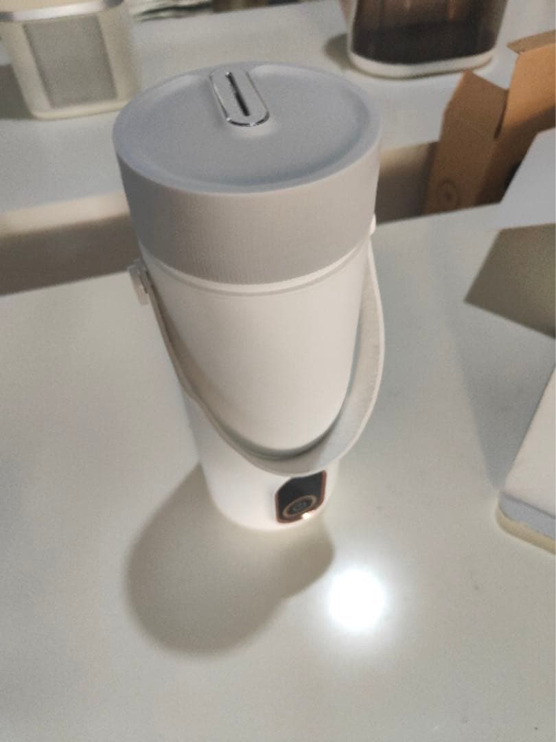 電気ケトル ワイヤレスポータブル充電式沸騰水カップ 300W急速加熱/27000