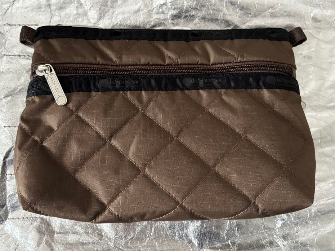 【新品】LeSportsac ブラウン キルティングポーチ 神崎恵さんコラボ
