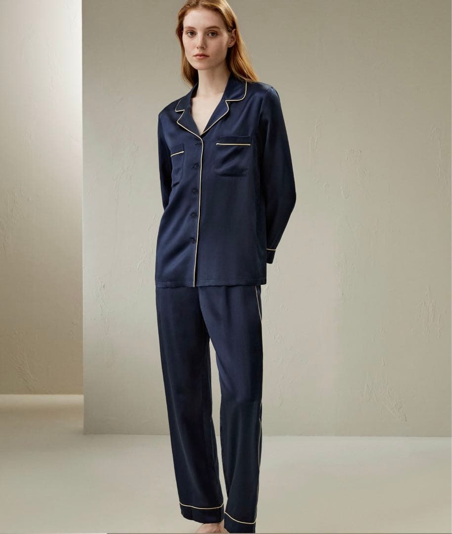 リリーシルク★パジャマ★上下★Sサイズ★新品未使用