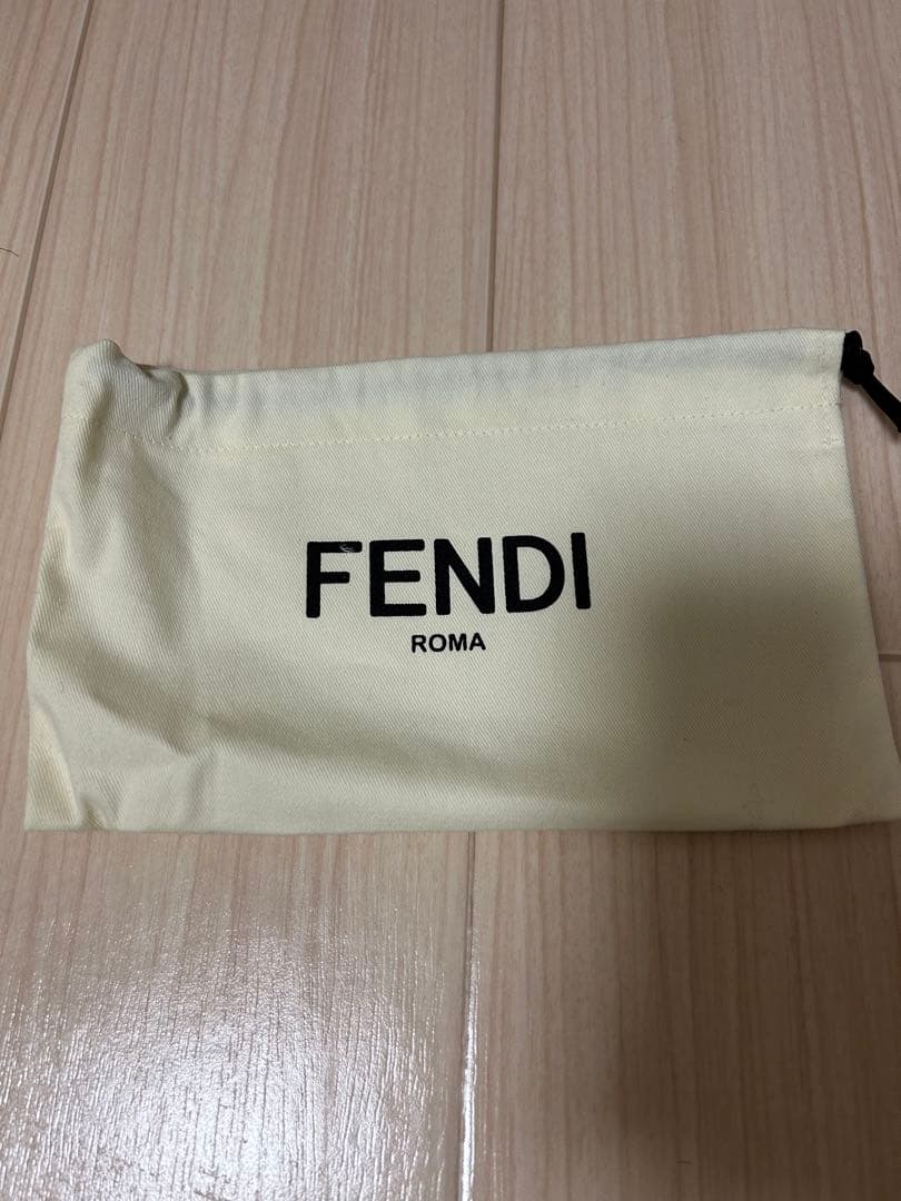 FENDI 長財布ラウンドファスナー