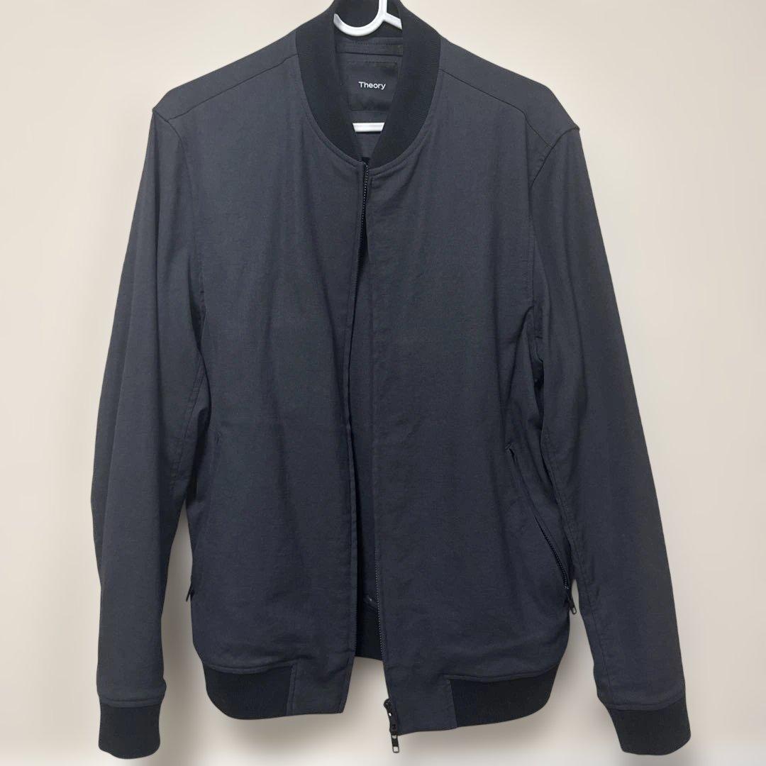 Theoryネイビー　ジャンパー