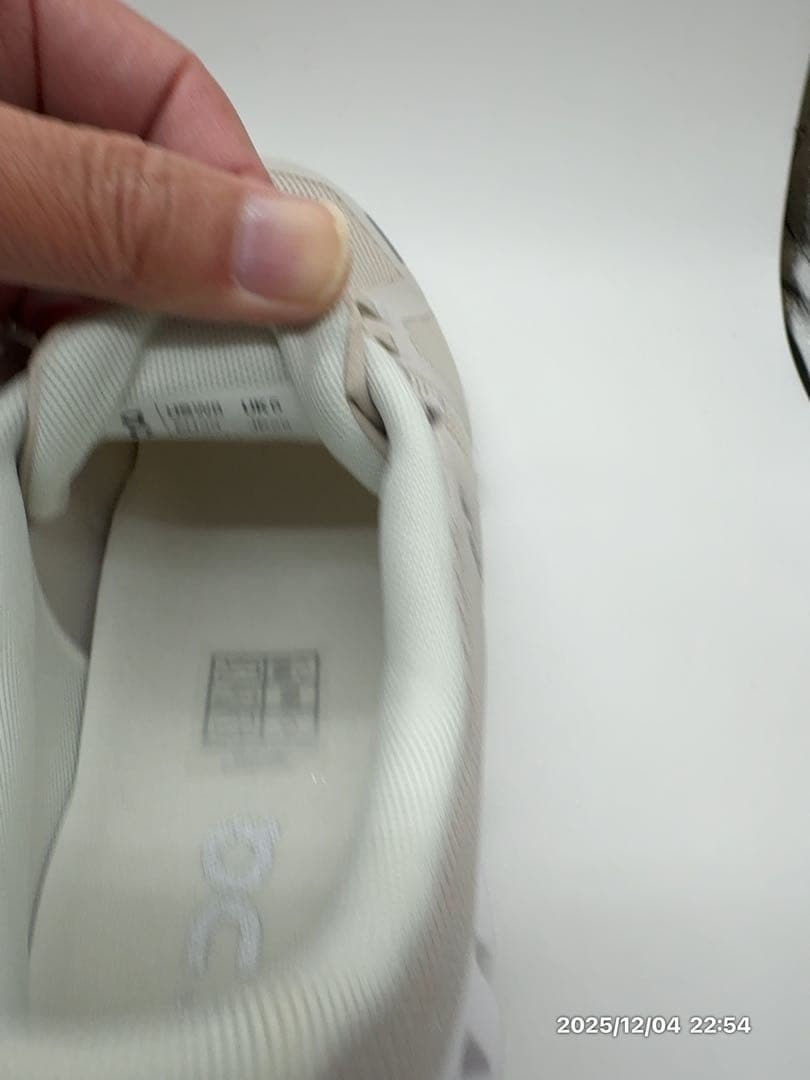 ON Cloud5 ランニングシューズ パール/ホワイト レディース 25cm