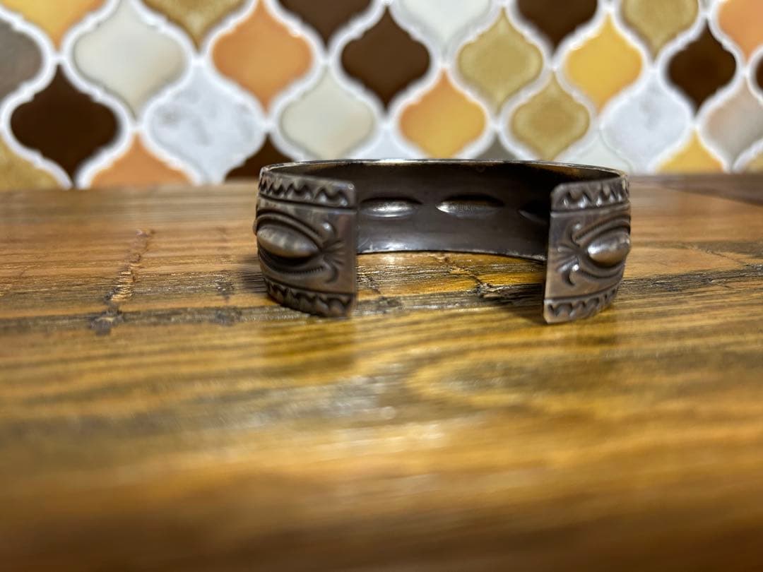 ナバホ　NAVAJO ビンテージ　バングル　シルバーブレスレット