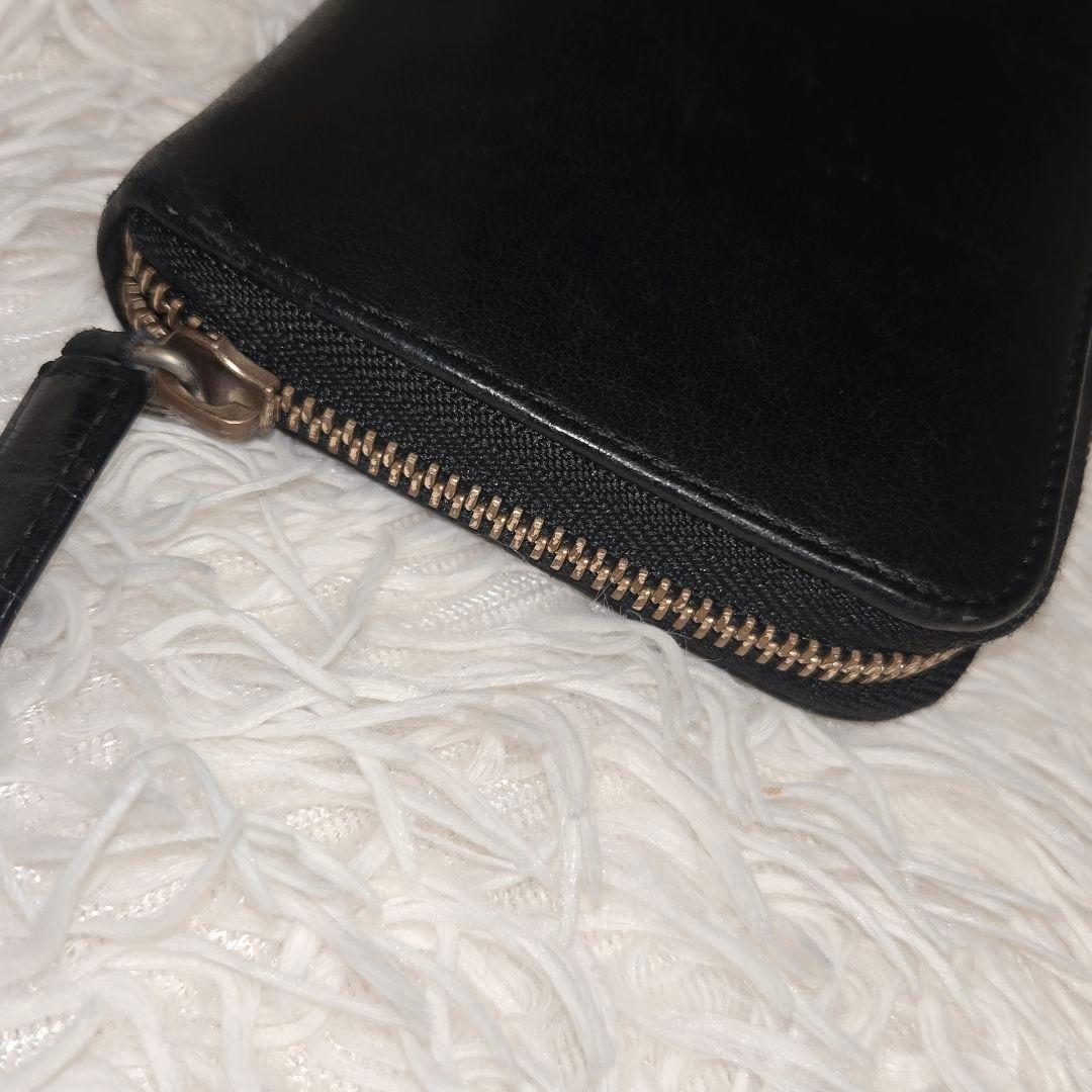 GIVENCHY ジバンシー スタッズ レザー ラウンドファスナー 長財布　黒