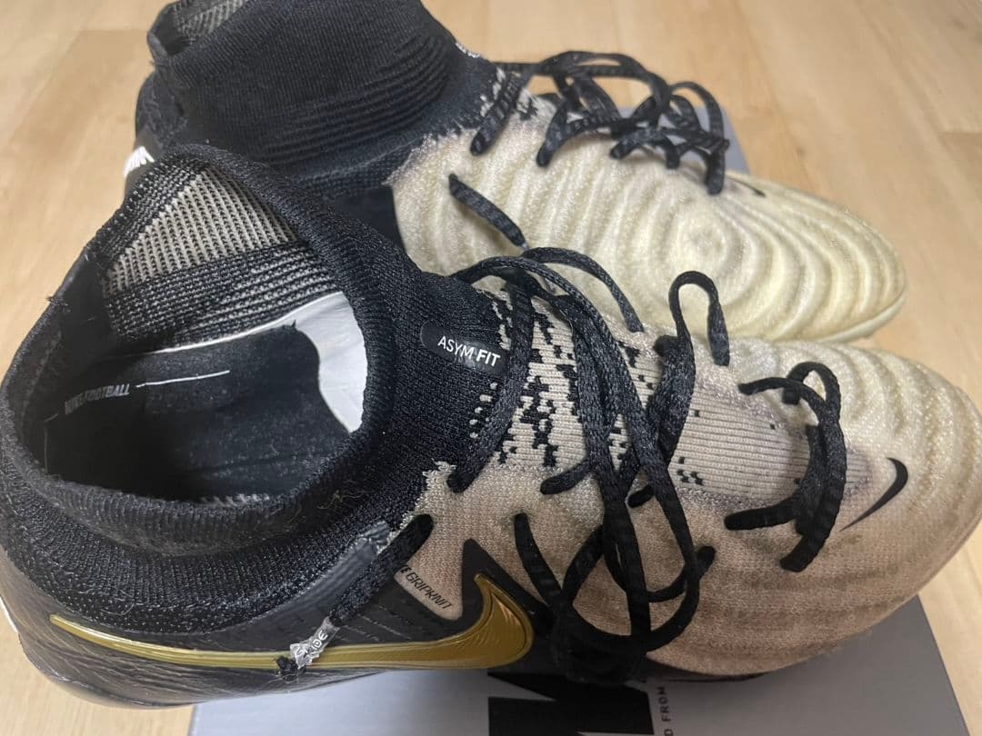 NIKE Phantom Luna サッカーシューズFGソール