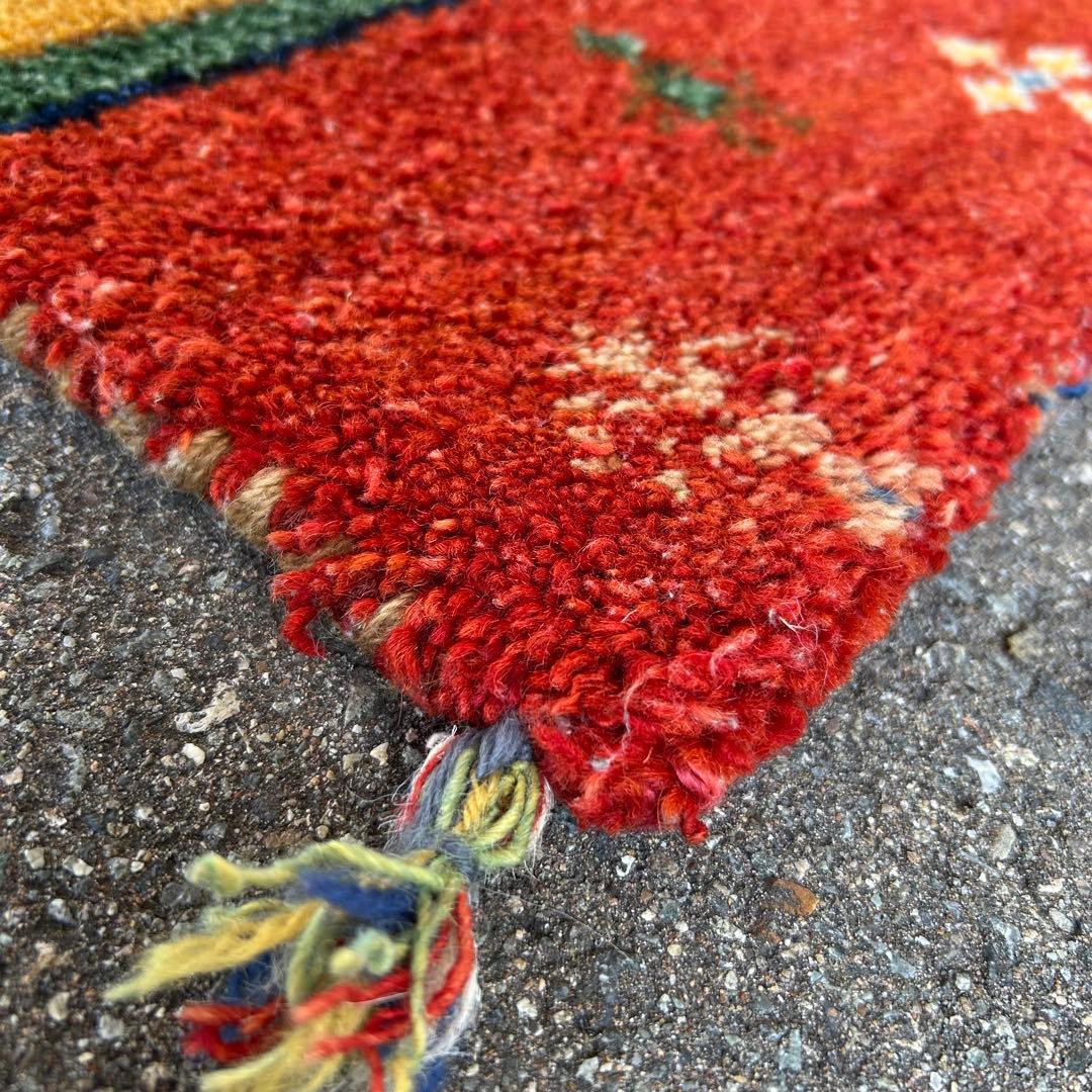 ギャッベ　玄関