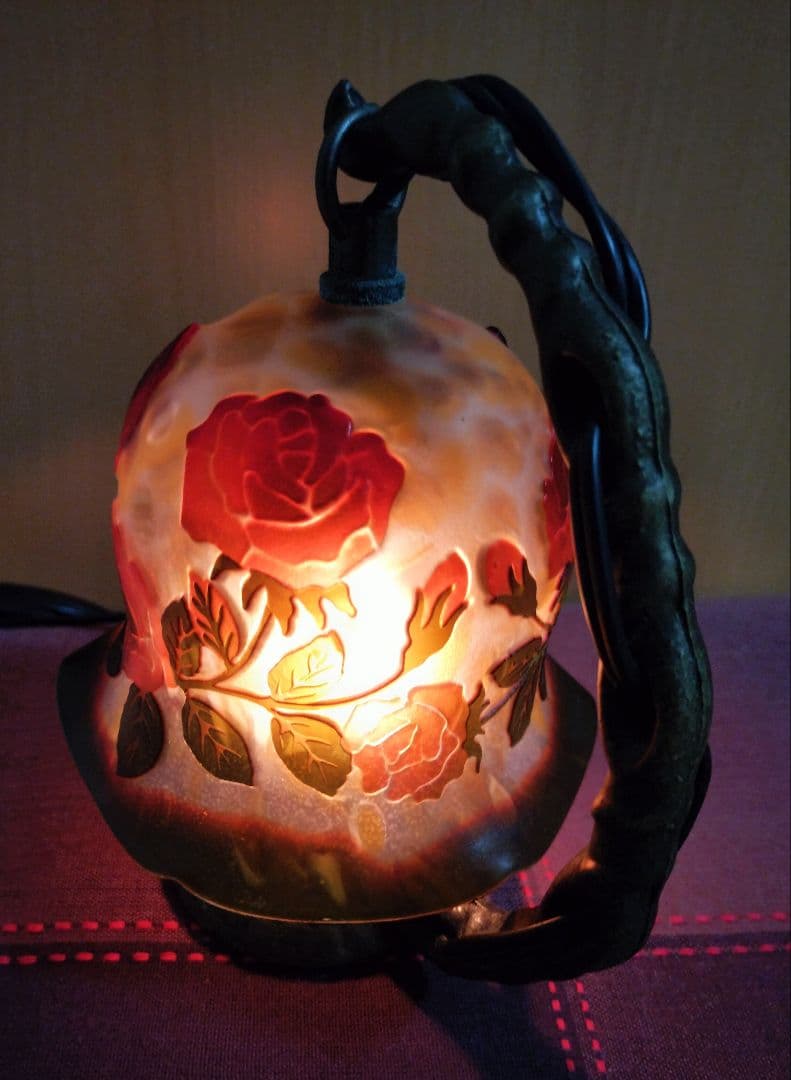 【アンティーク】ガレ風 吊り下げ型　薔薇　テーブルランプ