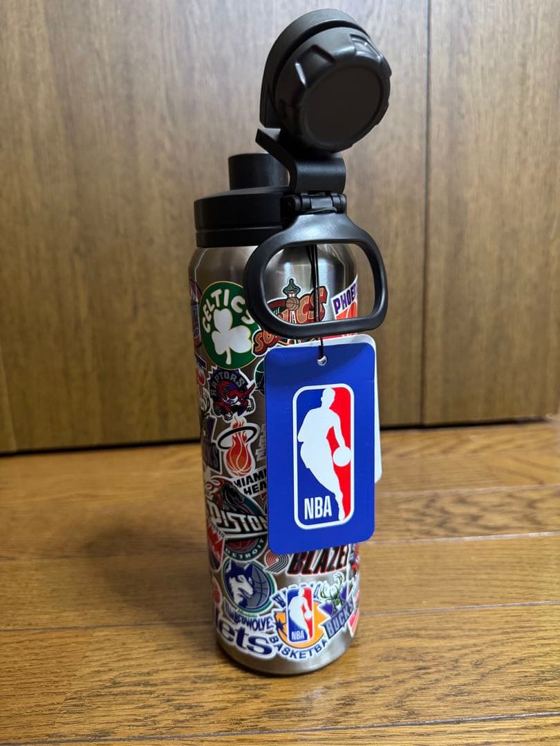 Hydrapeak NBA ステッカープリント 26オンスドリンクボトル
