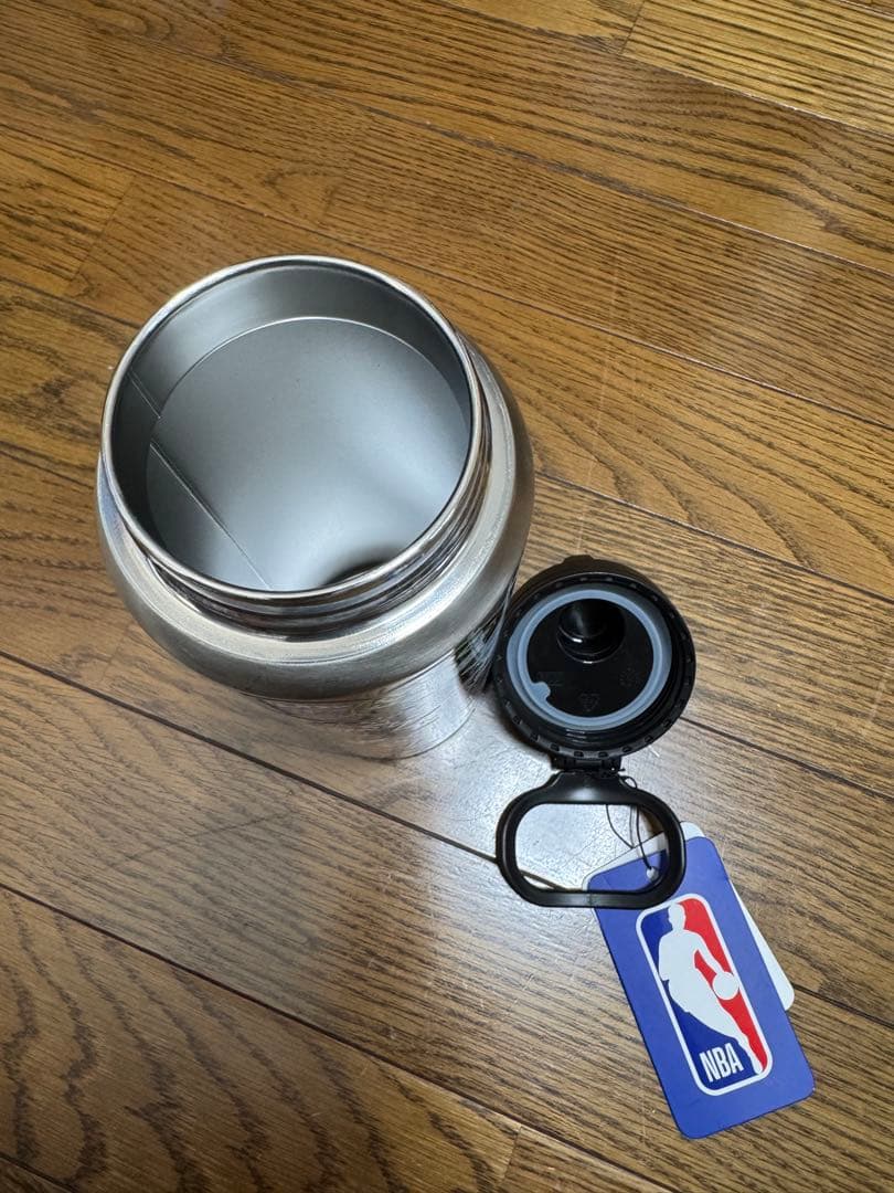 Hydrapeak NBA ステッカープリント 26オンスドリンクボトル