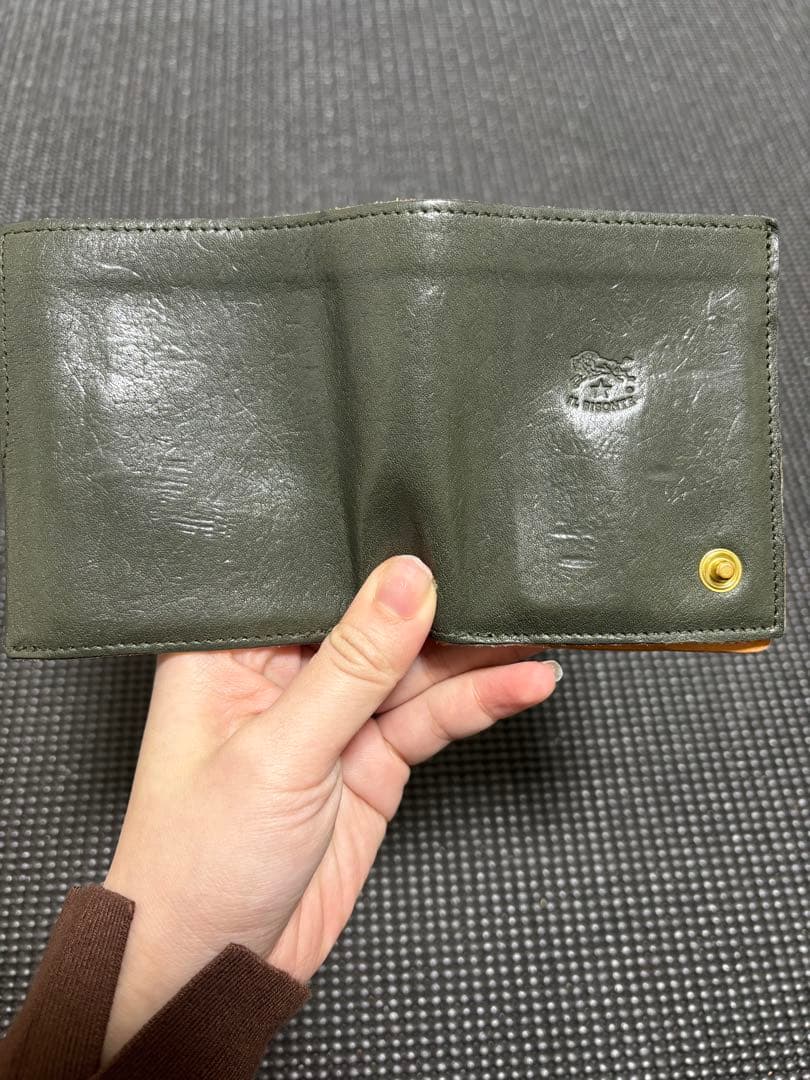 イルビゾンテ 限定モデル レザー 二つ折り財布