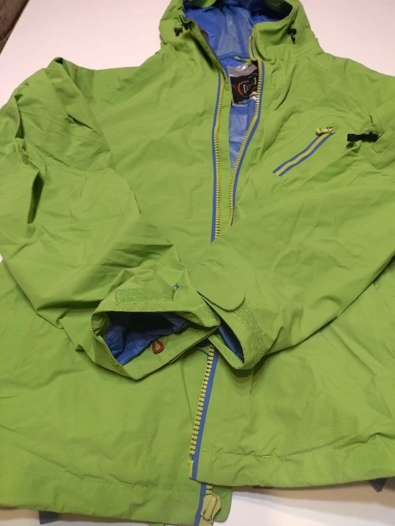 Burton ak　ゴアテックス　スノボーウェア　メンズ　Mサイズ