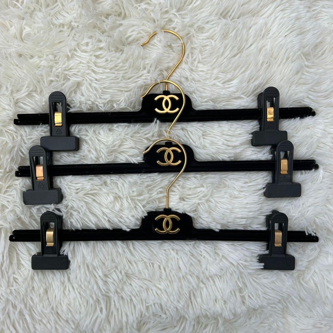 CHANEL ガーメントケース3枚&ハンガー10本セット　ココマーク