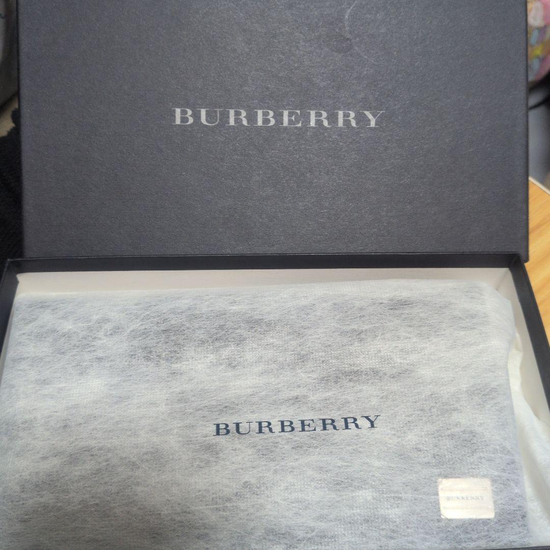 BURBERRYの長財布(BLACK)