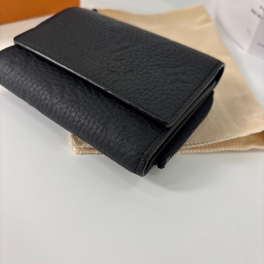 未使用 ルイヴィトン ポルトフォイユパイロット モノグラムトリヨン 三つ折り財布