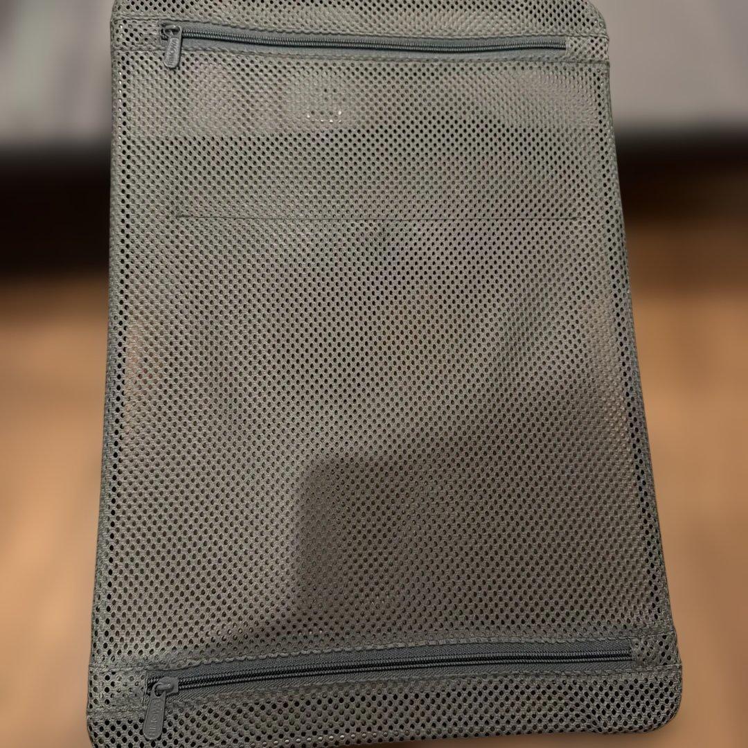 RIMOWA ブラック キャリーケース 2収納スペース