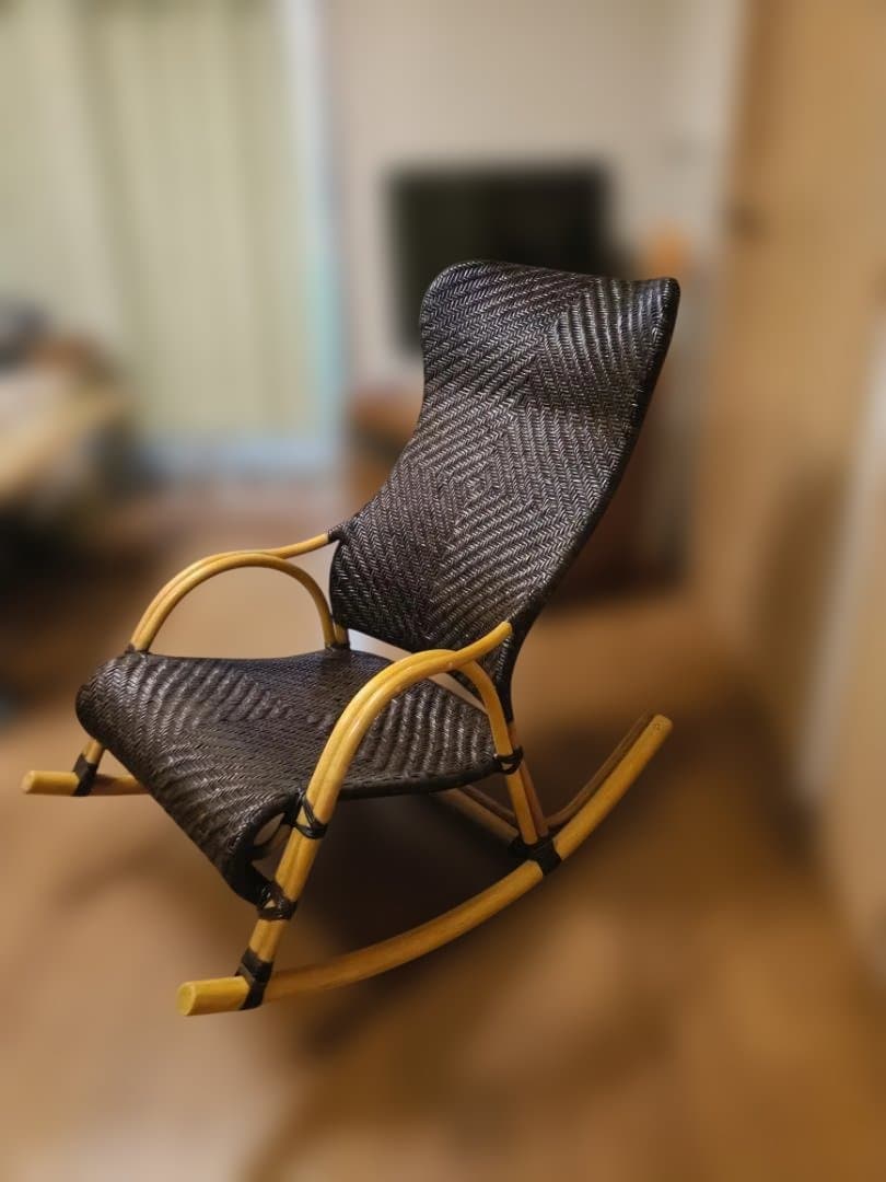 WAHOO製ロッキングチェア