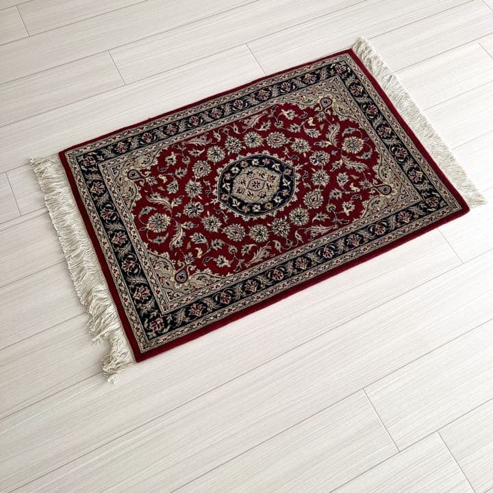 【新品未使用】ペルシャ 絨毯 玄関サイズ