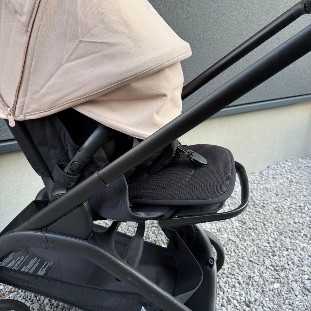 フラワー 極美品Bugaboo バガブー ドラゴンフライ デザートトープ
