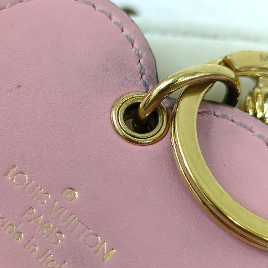 ルイヴィトン キーホルダー モノグラム ポルトクレ・クール ラブ ロック