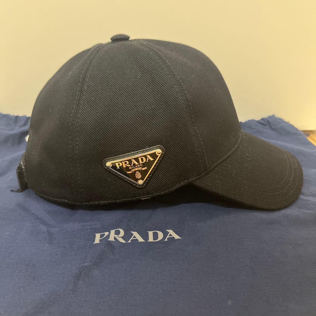 PRADA ユニセックスキャップ黒