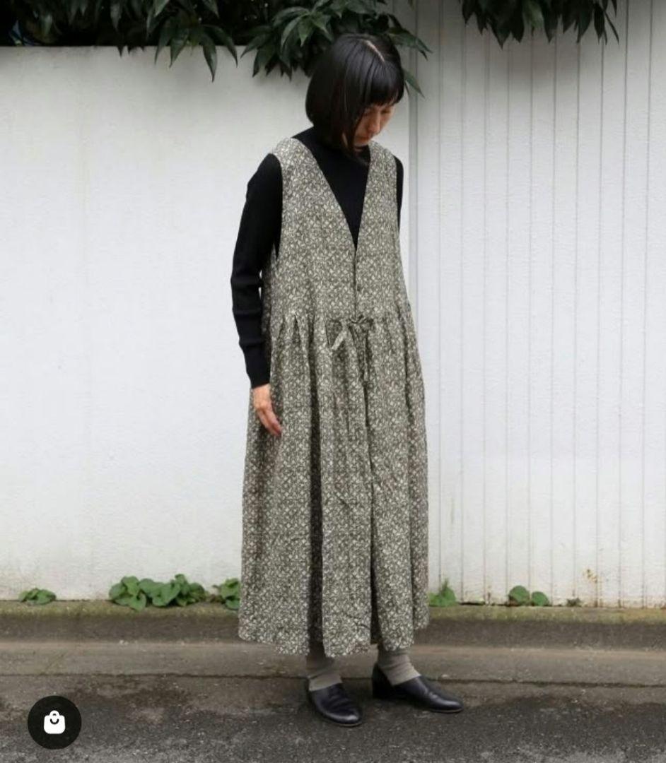 極美品 vlas blomme Vineflowerprint ハカマサロペット