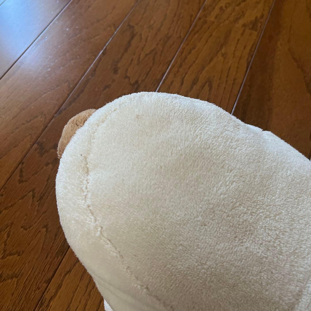 ニトリ　シロクマ　抱き枕