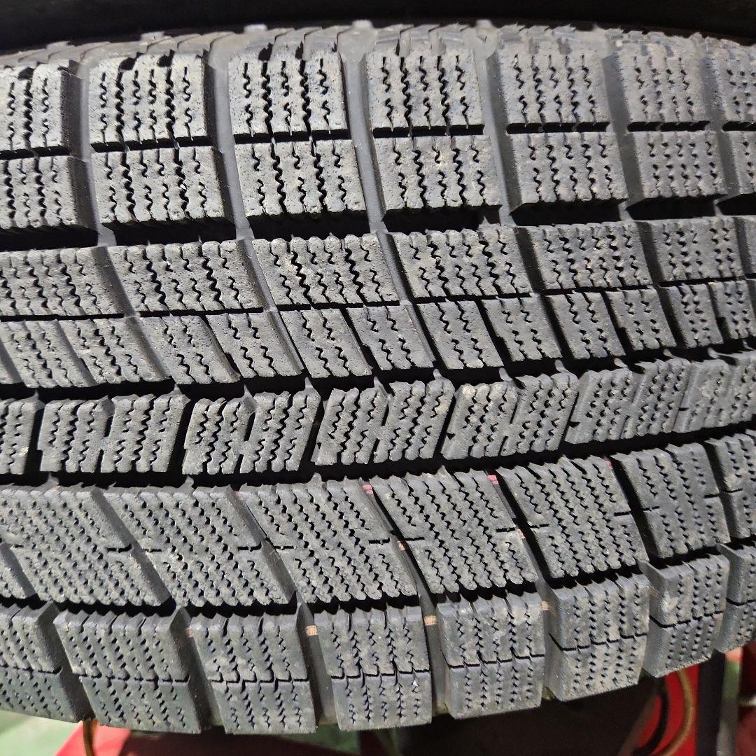 225/55R17　スタッドレス　4本セット 23年製