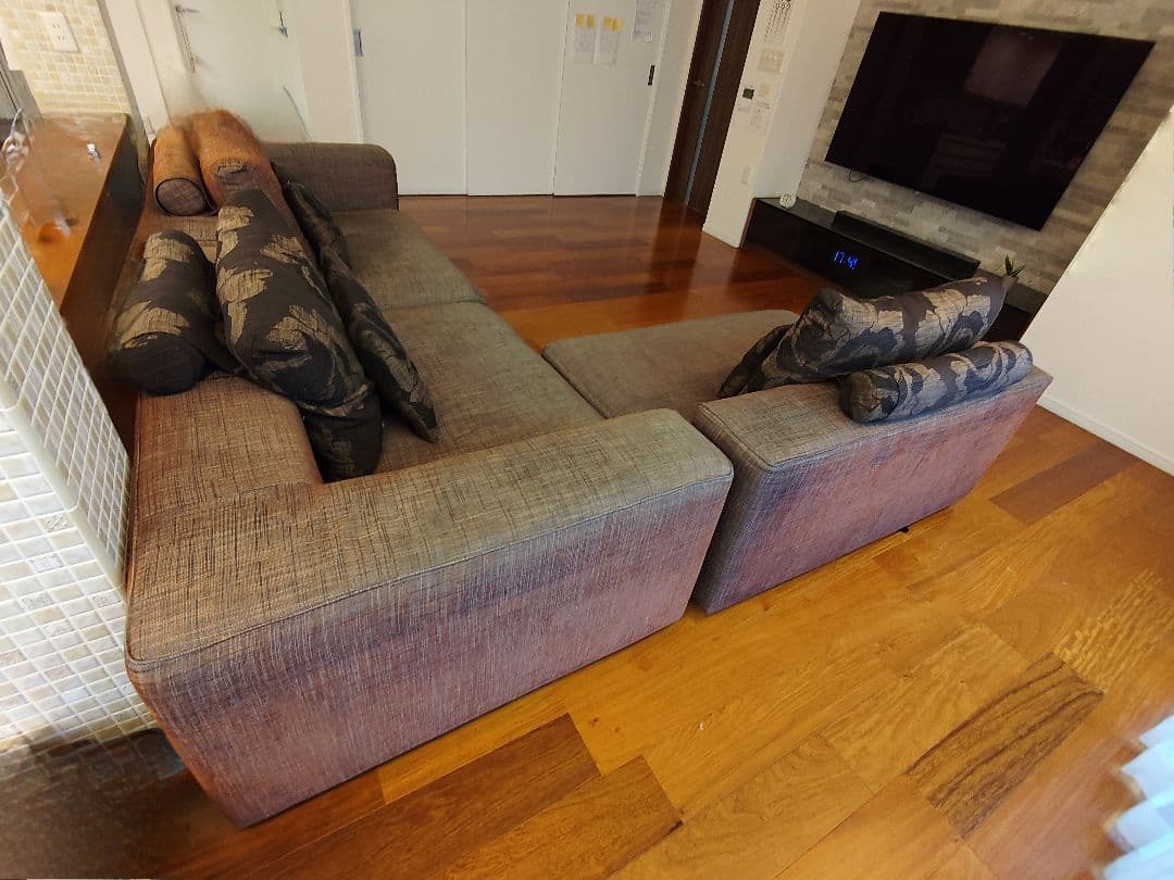 moda en casa / モーダ・エン・カーサ コーナーソファ GLOBE