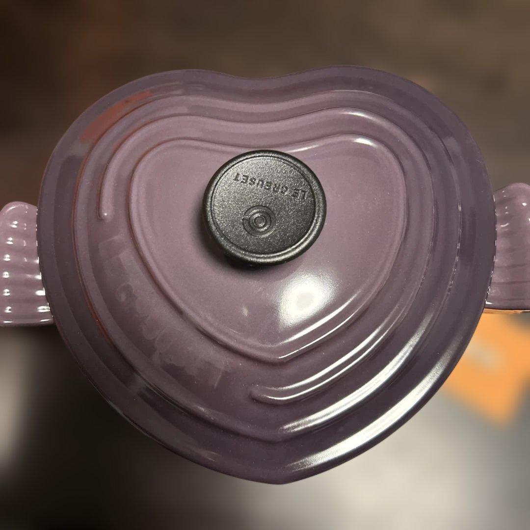 未使用品　LE CREUSET ハート型鍋 パープル