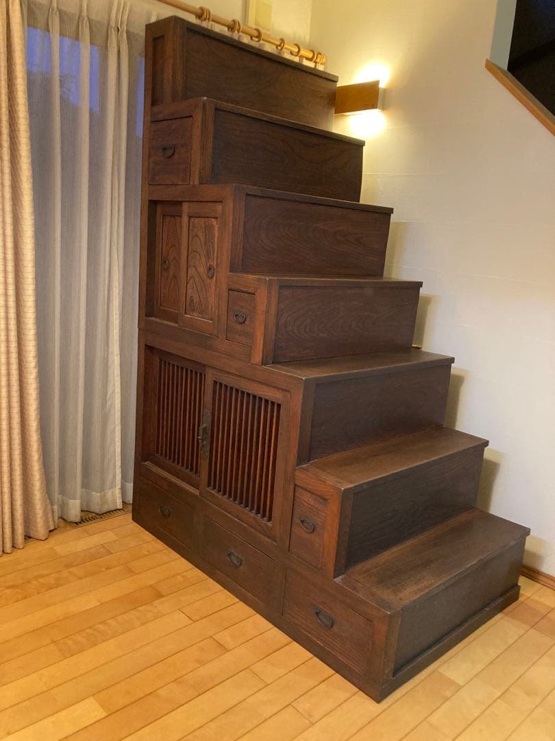 階段箪笥　アンティーク