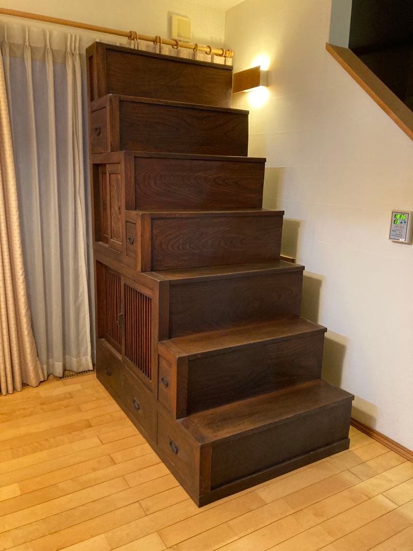 階段箪笥　アンティーク