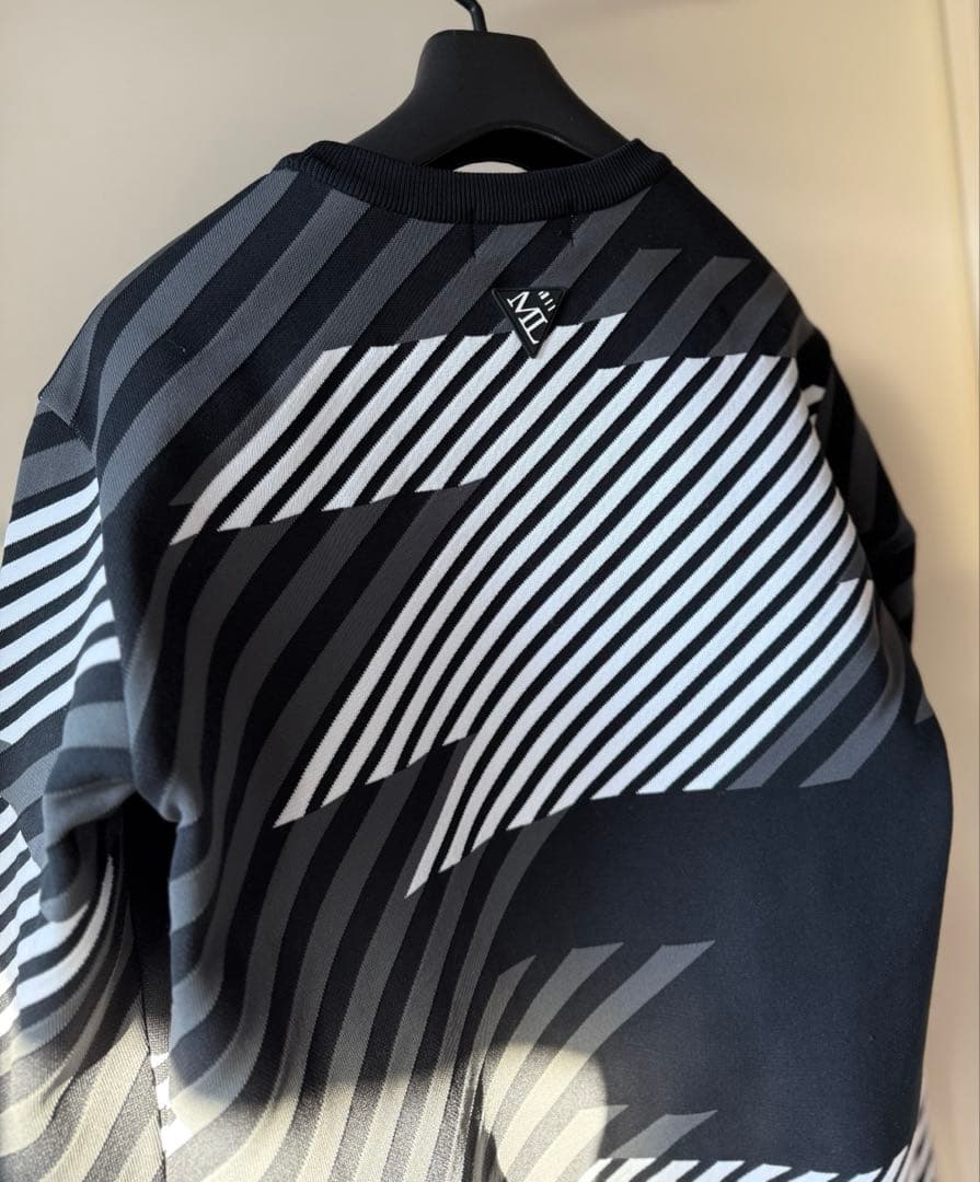 美品 ★ MARK&LONA ニット セーター マーク&ロナ 正規品 ブラック